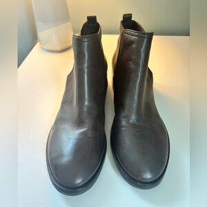 Tory Burch Lexi Pull On Ankle Booties